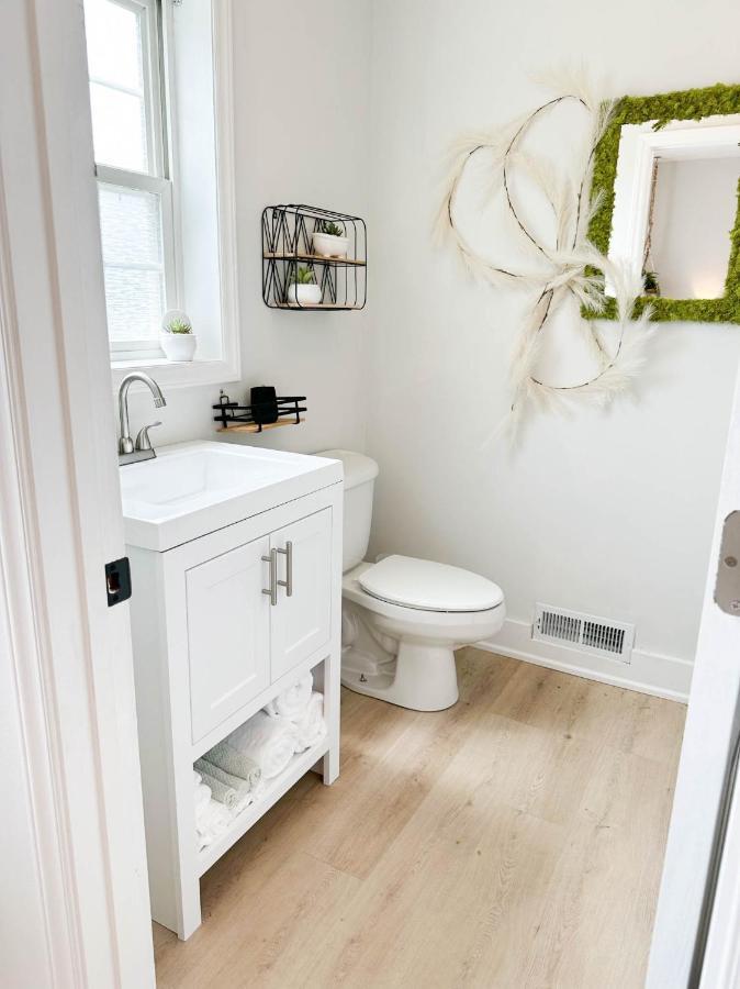 Dreamy Boho Remodeled Cottage With Mountain Views Sparta Eksteriør billede